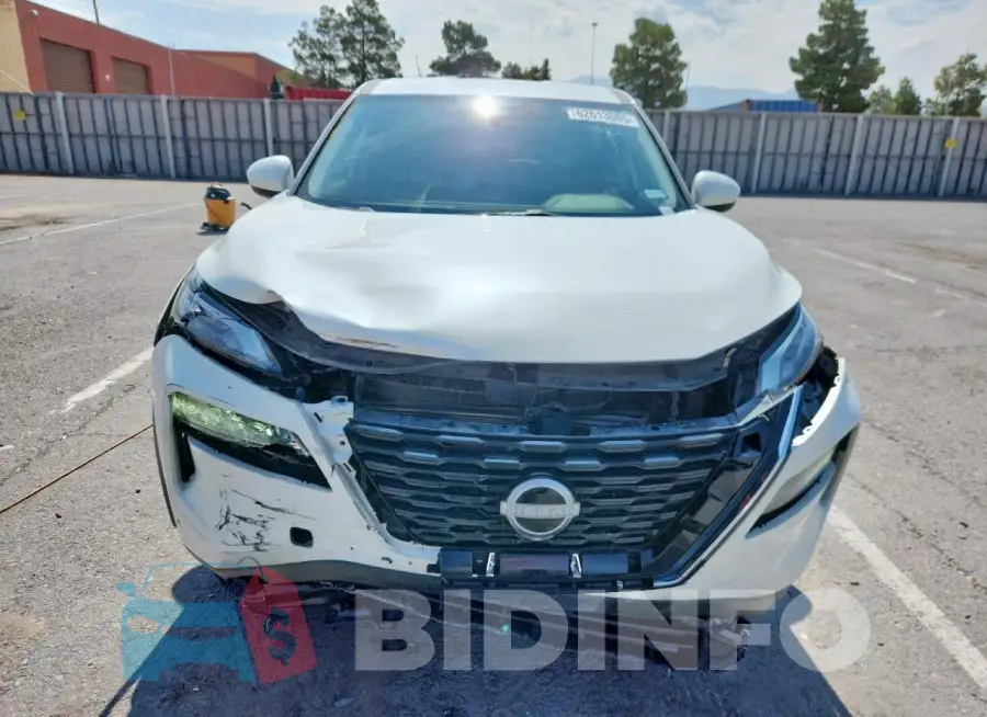 JN8BT3BA4PW434568 Photo# 5