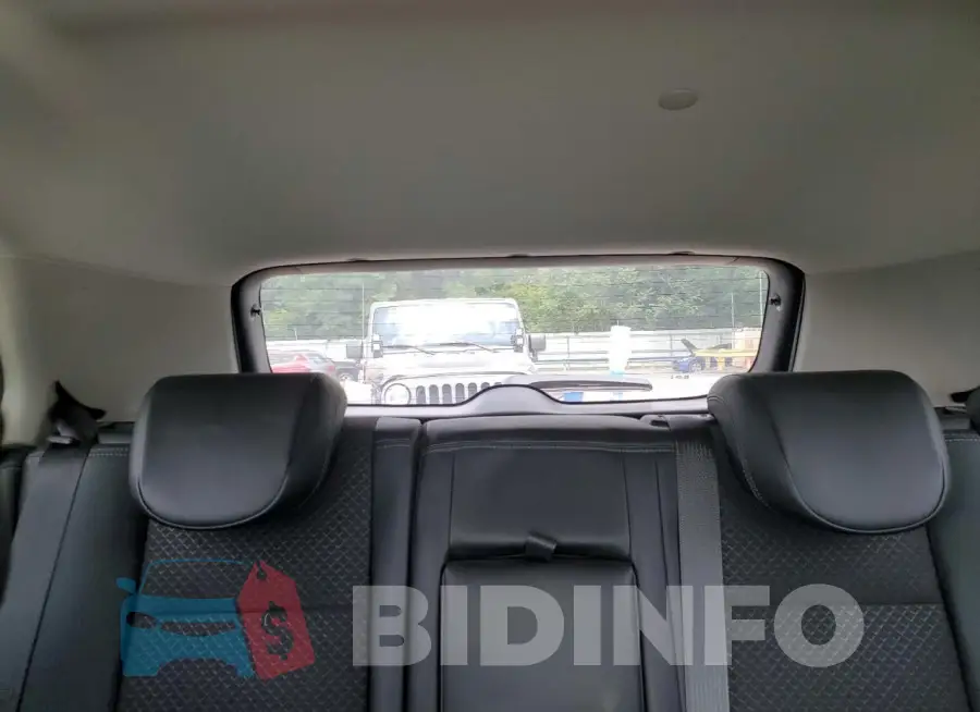 KL4CJESB2KB781465 Photo# 10