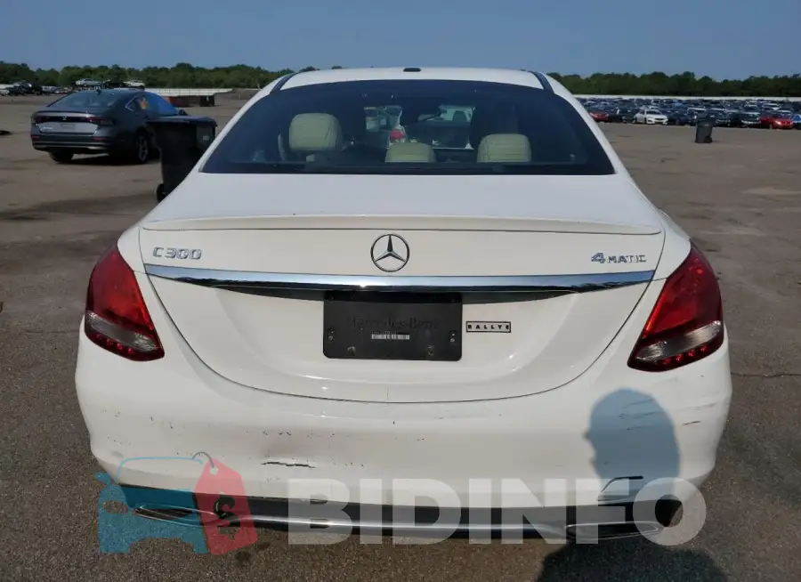 55SWF4KB3JU281663 Photo# 6