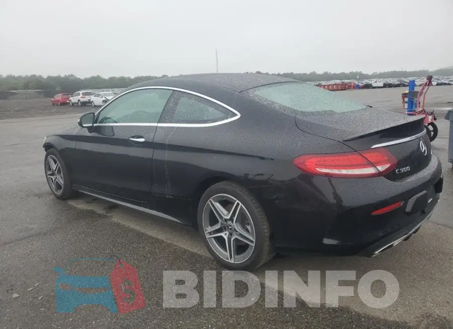 WDDWJ8EB5KF773696 Photo# 2