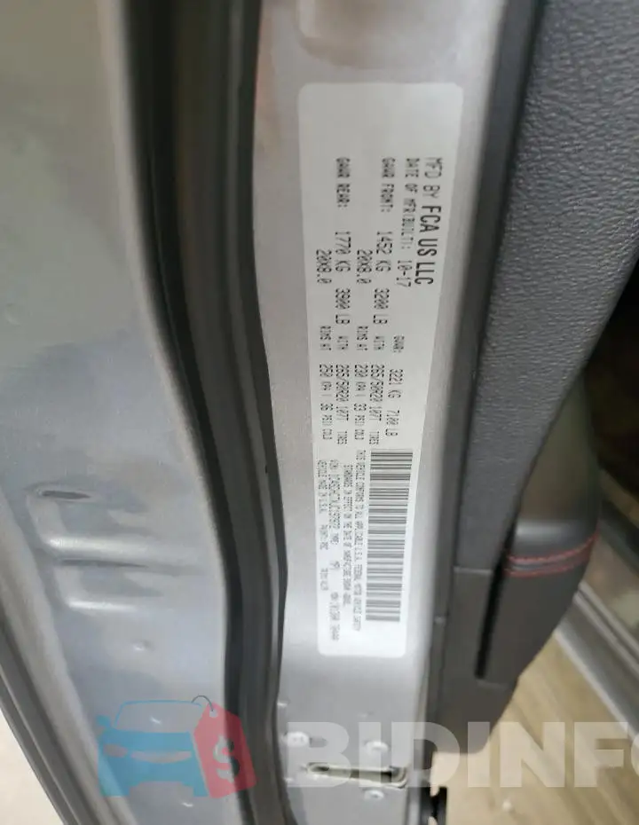 1C4SDHCTXJC197972 Photo# 13