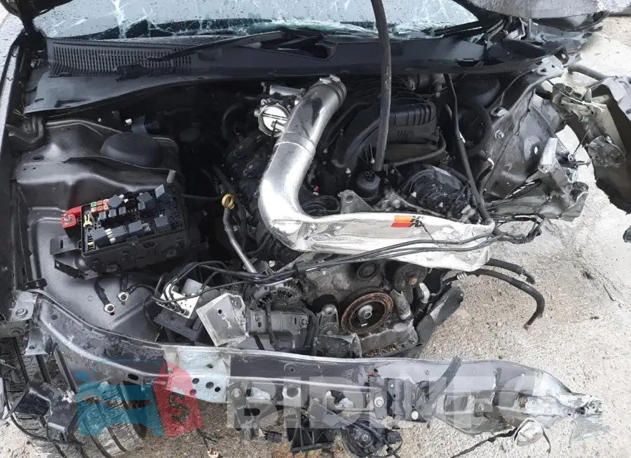 2C3CDXHG3KH672696 Photo# 11