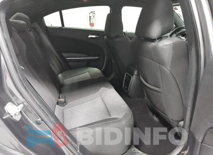 2C3CDXJG8NH218006 Photo# 10