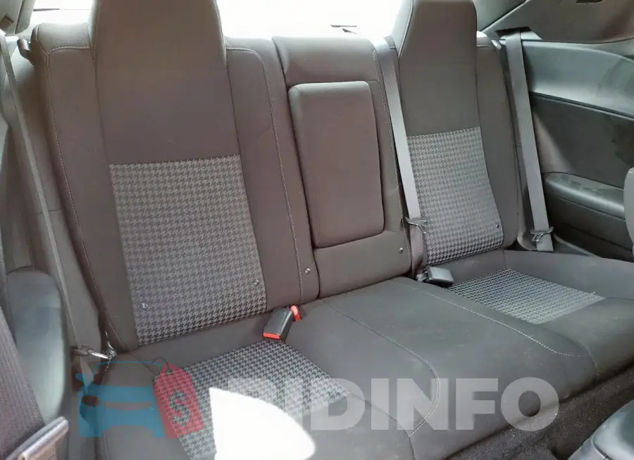 2C3CDZJG7NH247332 Photo# 10