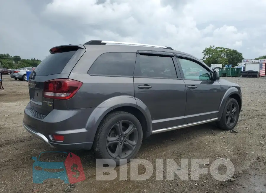 3C4PDCGG5KT763550 Photo# 3