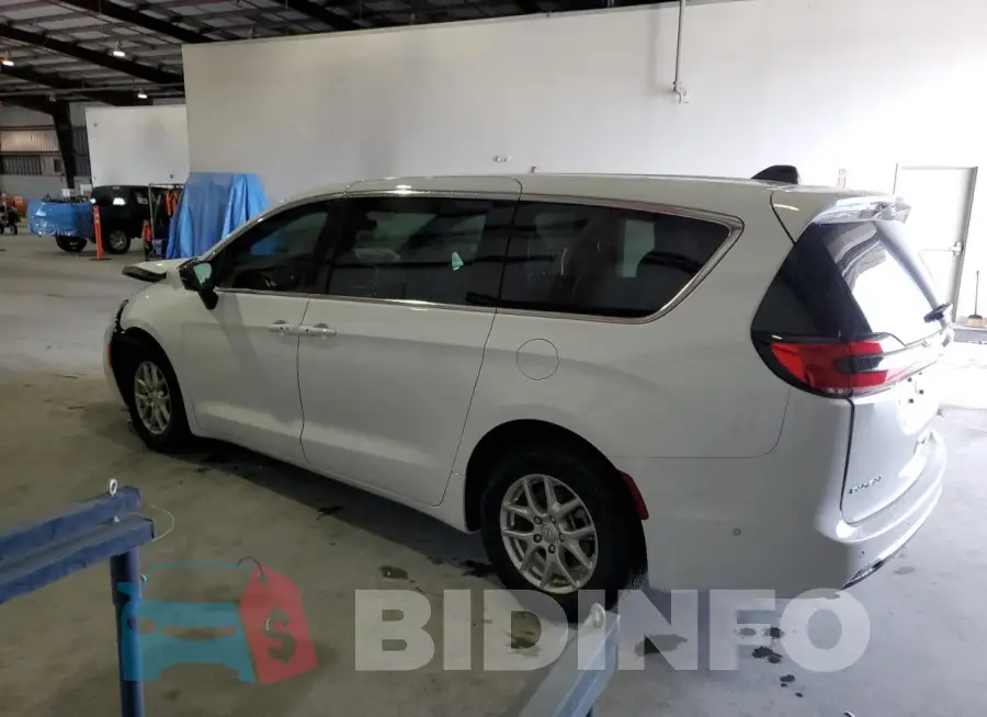 2C4RC1BG1SR580219 Photo# 2