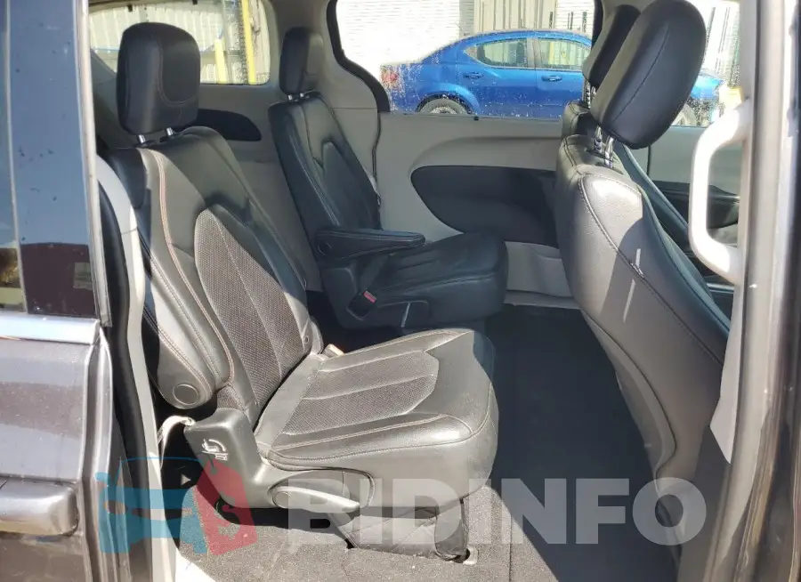 2C4RC1BG6LR131040 Photo# 11