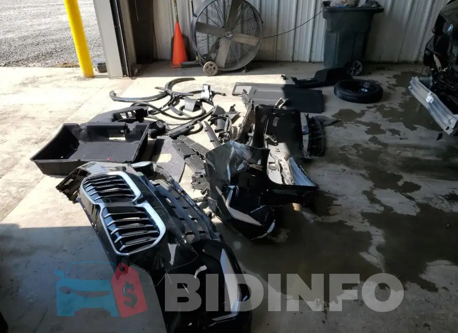 WBX73EF06S5151119 Photo# 13