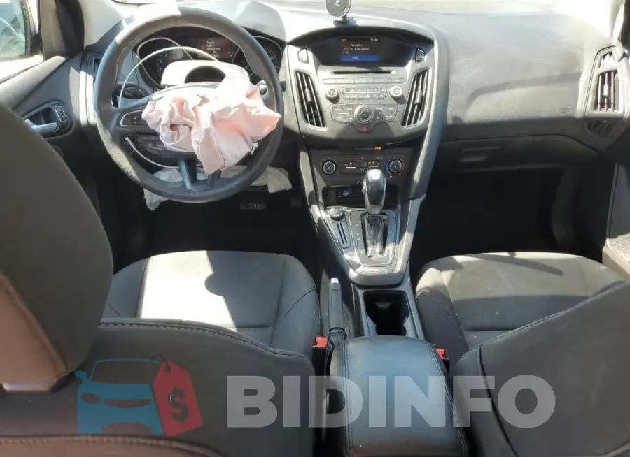 1FADP3F26GL394495 Photo# 8