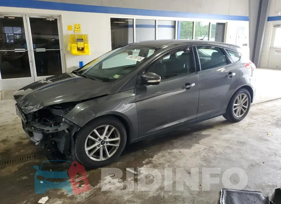 1FADP3K24HL275996 Photo# 1