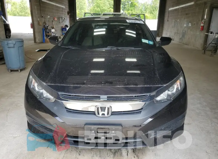 19XFC2F52JE205540 Photo# 5
