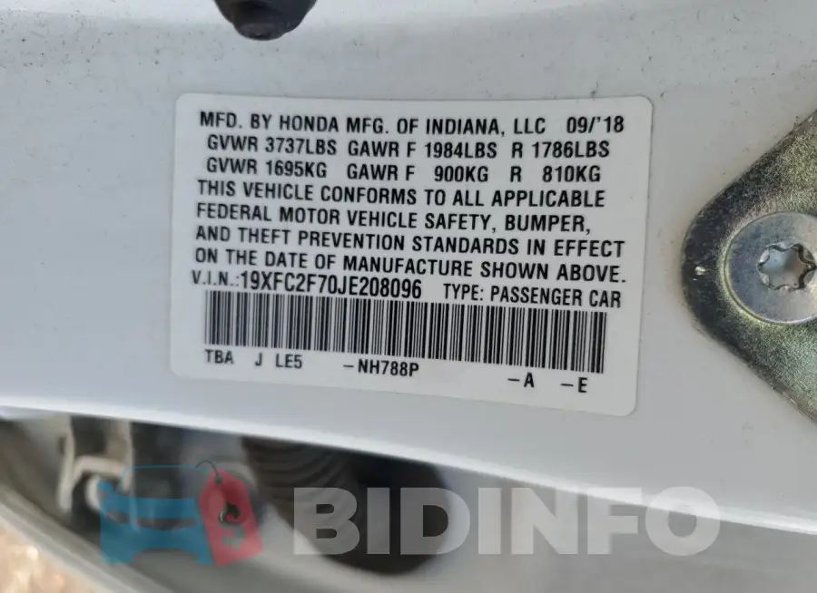 19XFC2F70JE208096 Photo# 12