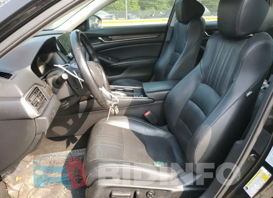 1HGCV2F54JA010637 Photo# 7