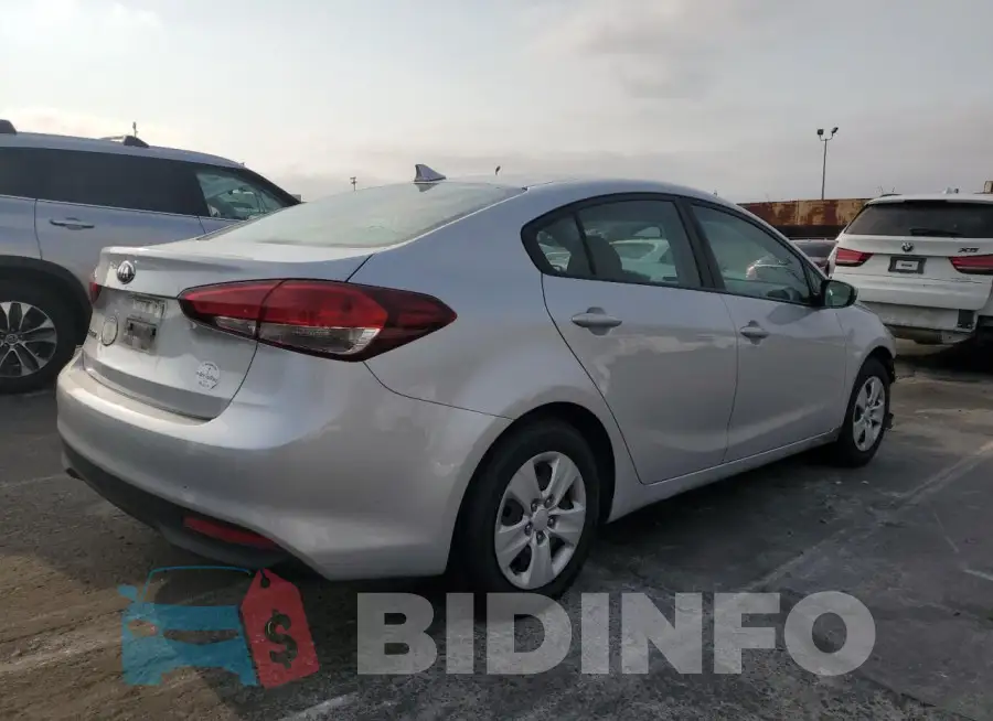 3KPFK4A75JE242640 Photo# 3