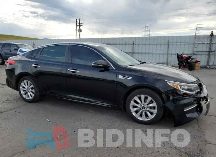 5XXGT4L38GG064587 Photo# 4