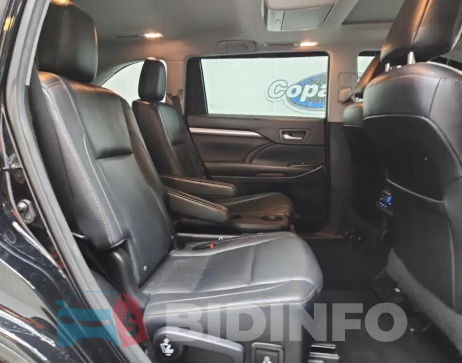 5TDJKRFH9GS309831 Photo# 11