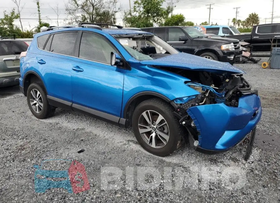 JTMWFREV6JJ178315 Photo# 4