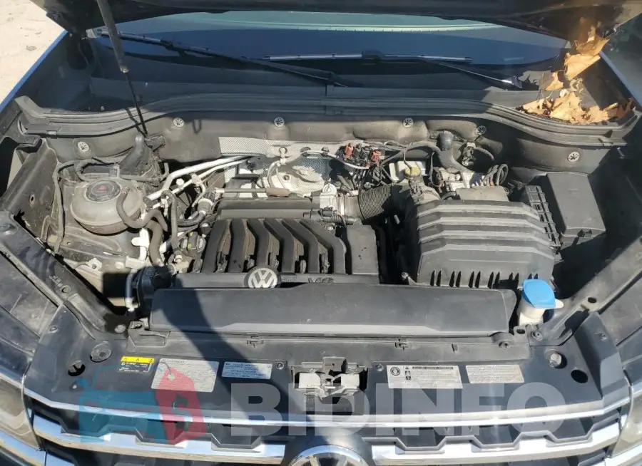 1V2MR2CA6KC522767 Photo# 12