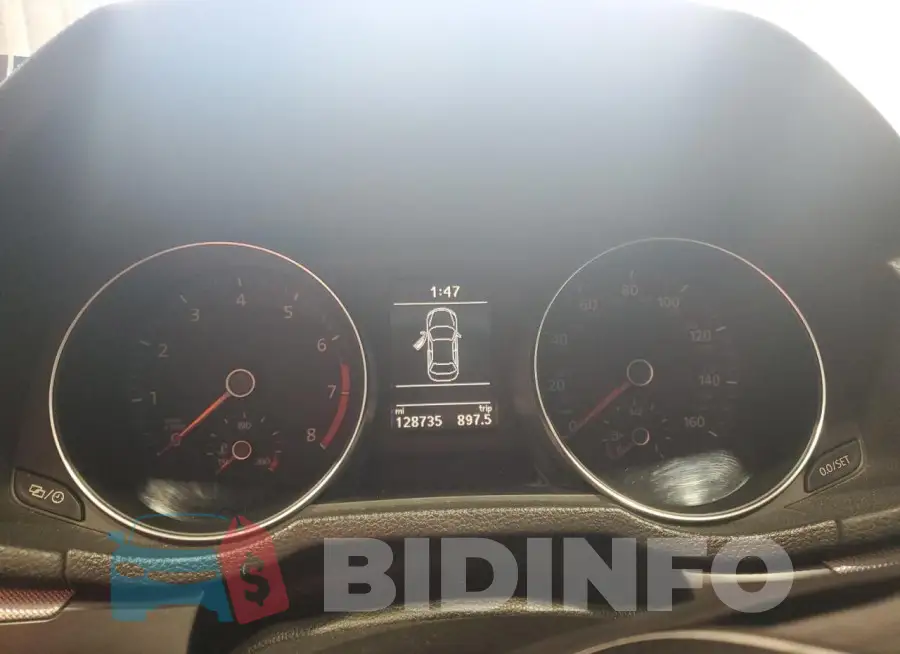 1VWDT7A34HC061143 Photo# 9
