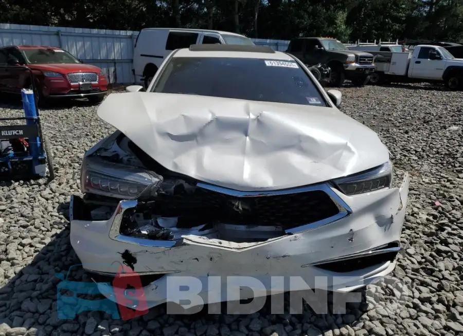 19UUB2F42KA008570 Photo# 5