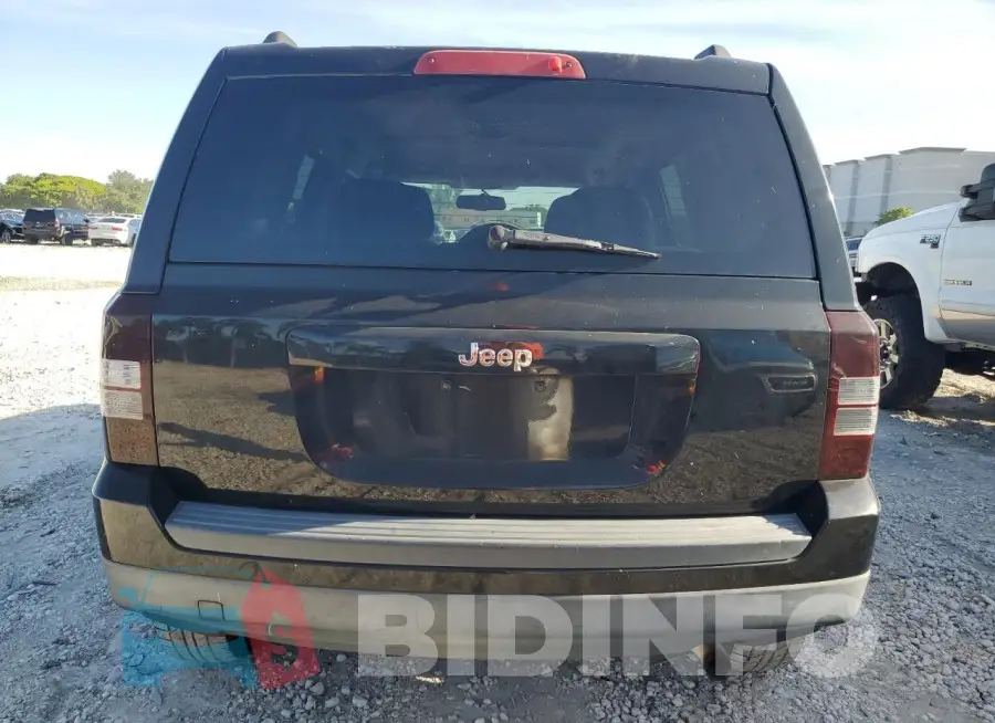 1C4NJPBB7GD507572 Photo# 6