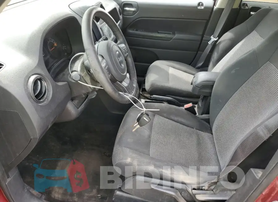 1C4NJRFB8HD174435 Photo# 7