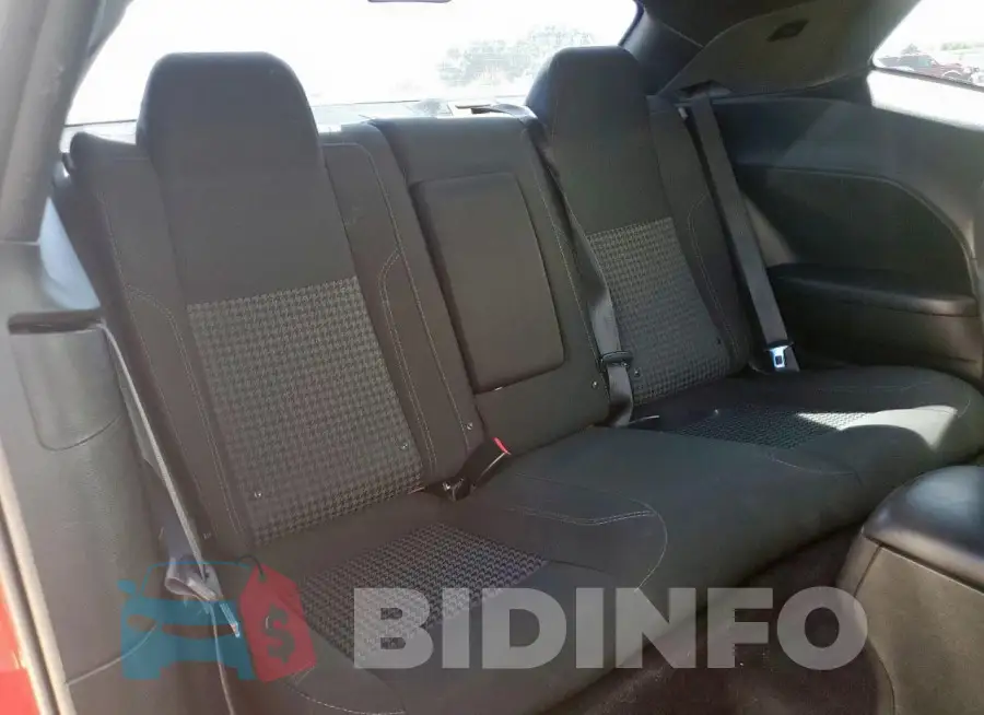 2C3CDZAG6GH158046 Photo# 10