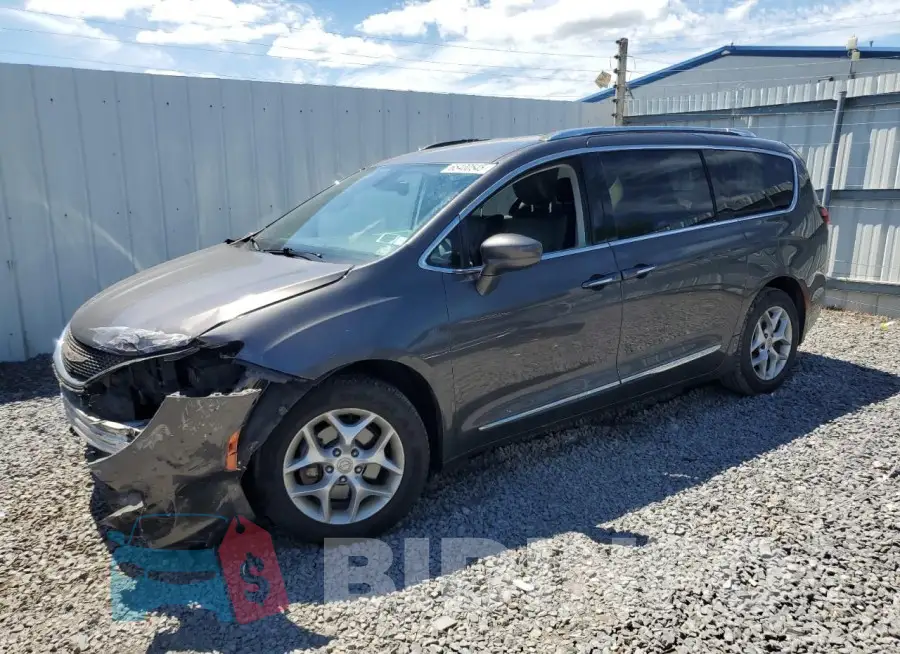 2C4RC1EG3HR538266 Photo# 1