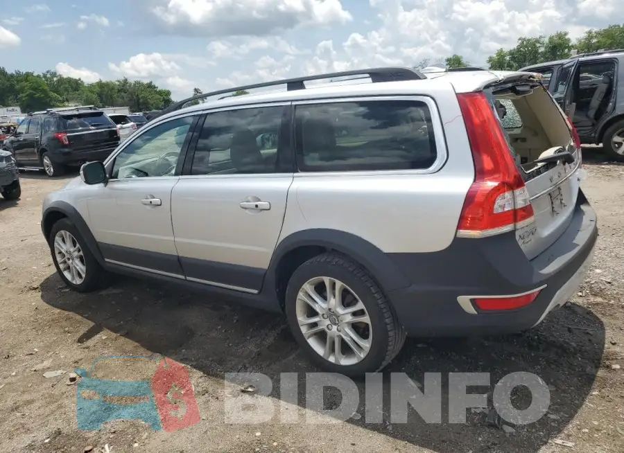 YV440MBK2G1268217 Photo# 2