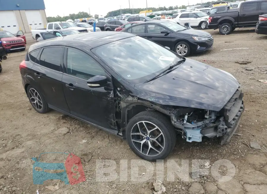 1FADP3M21JL277238 Photo# 4