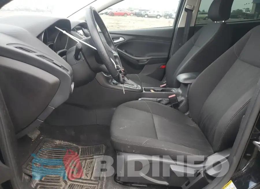 1FADP3M21JL277238 Photo# 7