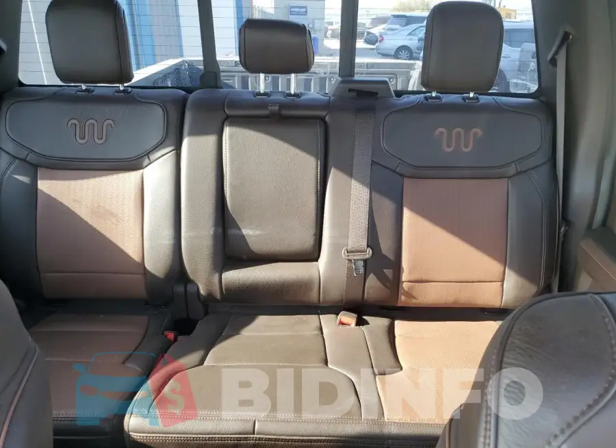 1FT8W2BTXPED69885 Photo# 10