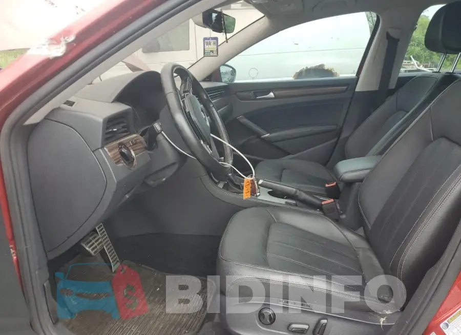 1VWCA7A32LC023744 Photo# 7