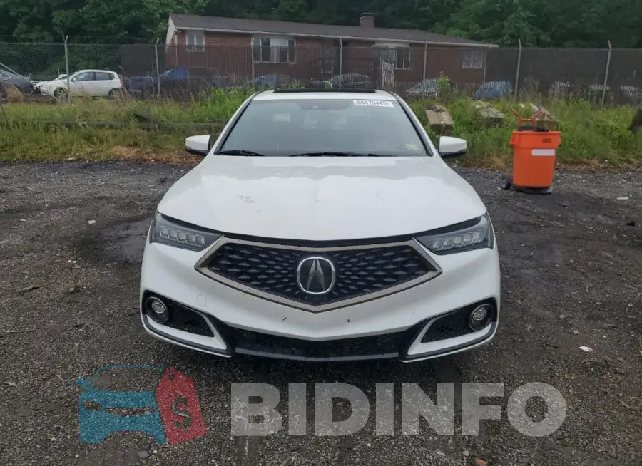 19UUB3F61KA002184 Photo# 5
