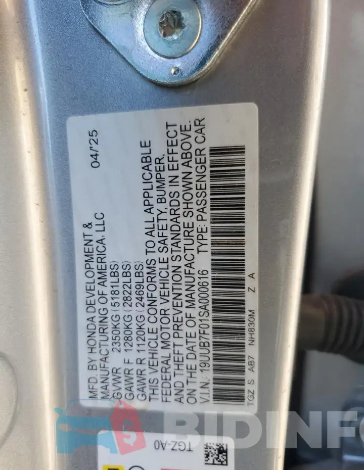 19UUB7F01SA000616 Photo# 12
