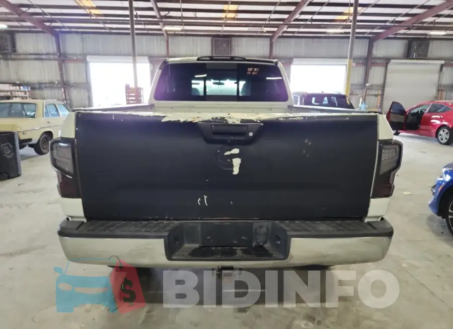 1N6AA1F37JN510517 Photo# 6
