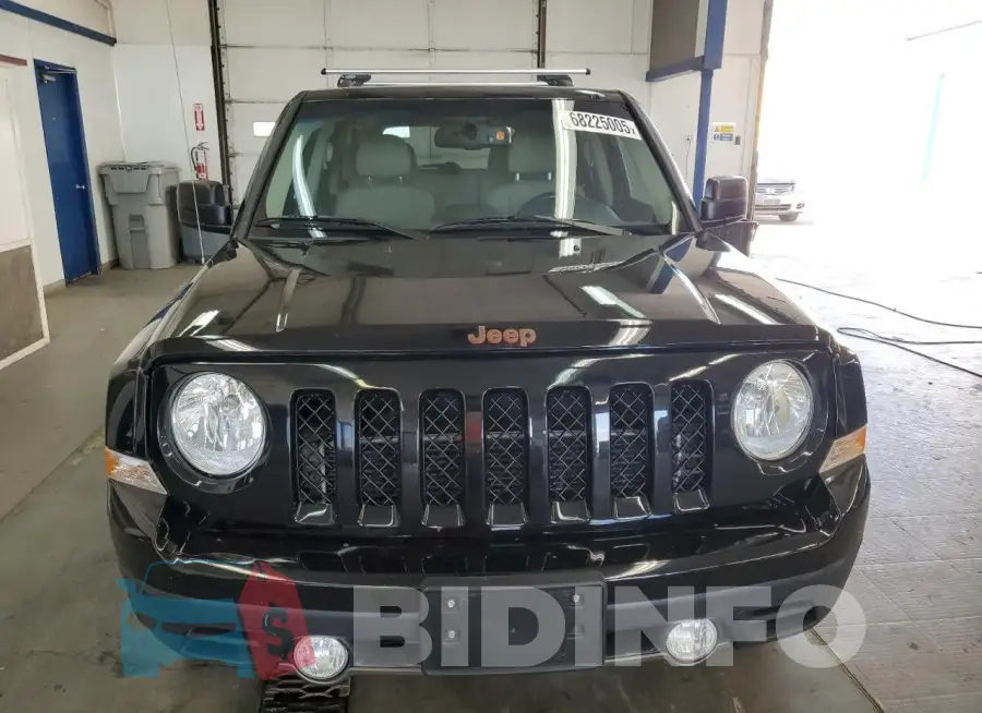 1C4NJPBB6GD788117 Photo# 5