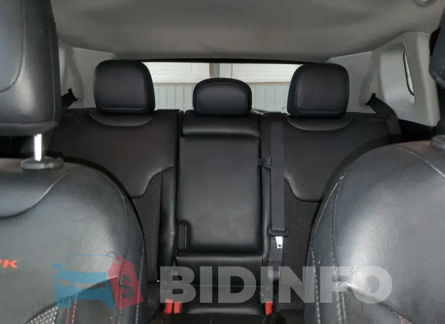 3C4NJDDB8LT189347 Photo# 10