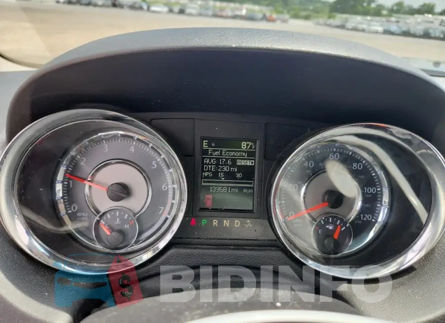 2C4RC1BGXGR113257 Photo# 9