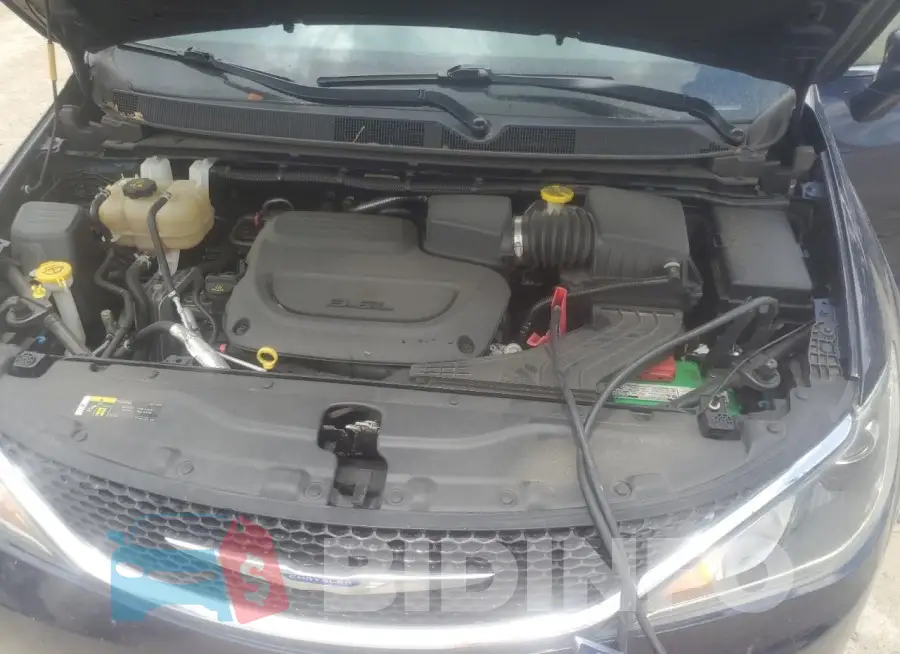 2C4RC1FGXKR574137 Photo# 12