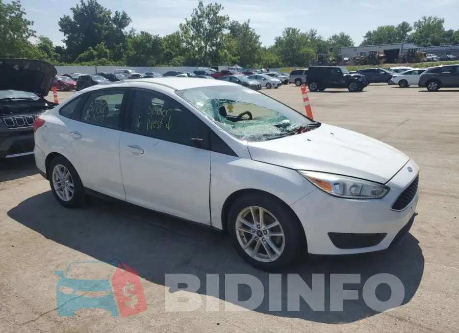 1FADP3F26GL359388 Photo# 4