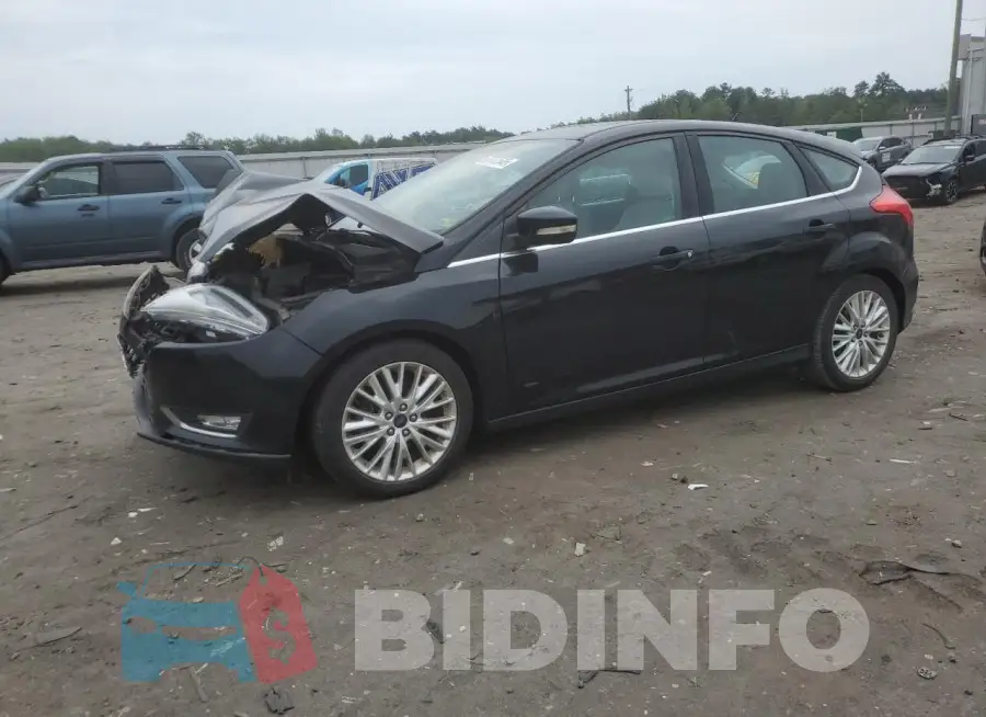 1FADP3N26GL201537 Photo# 1