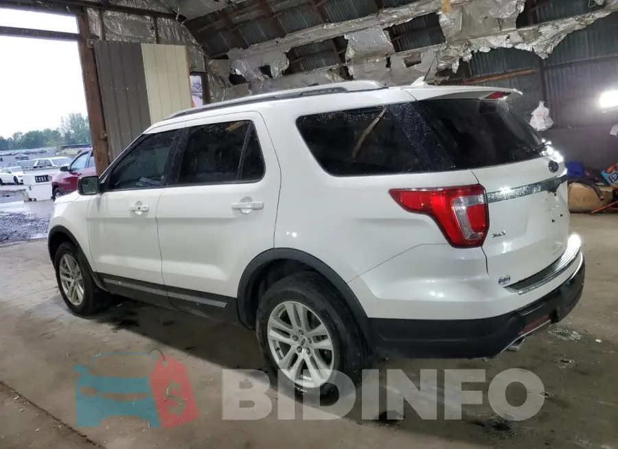 1FM5K8D85JGB25076 Photo# 2