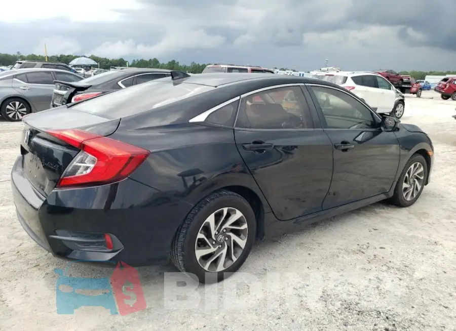 19XFC2F77HE045294 Photo# 3