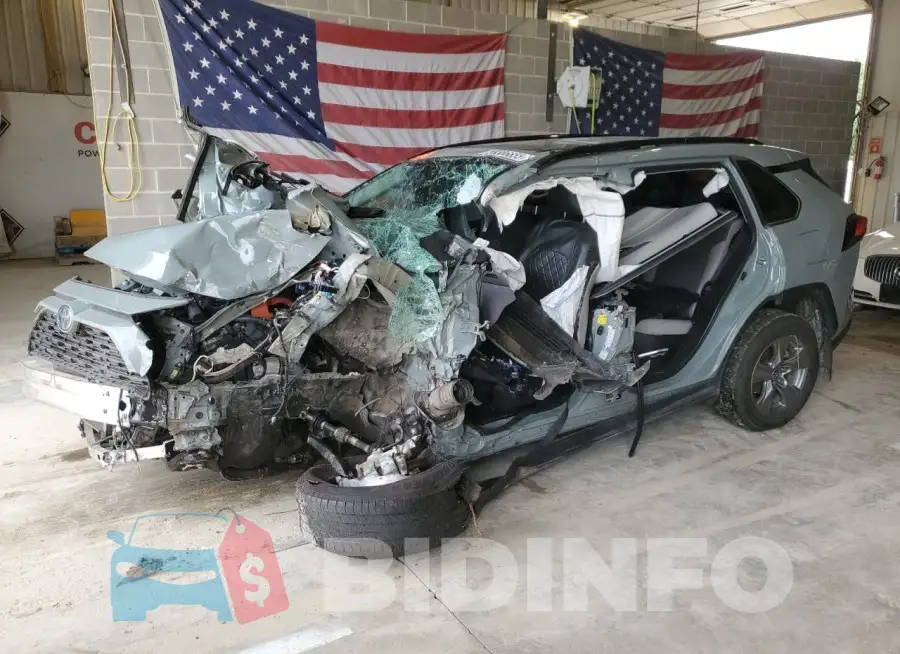 2T3RWRFV1NW130045 Photo# 1