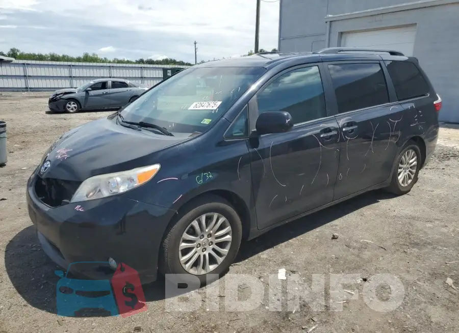 5TDYK3DCXGS718035 Photo# 1