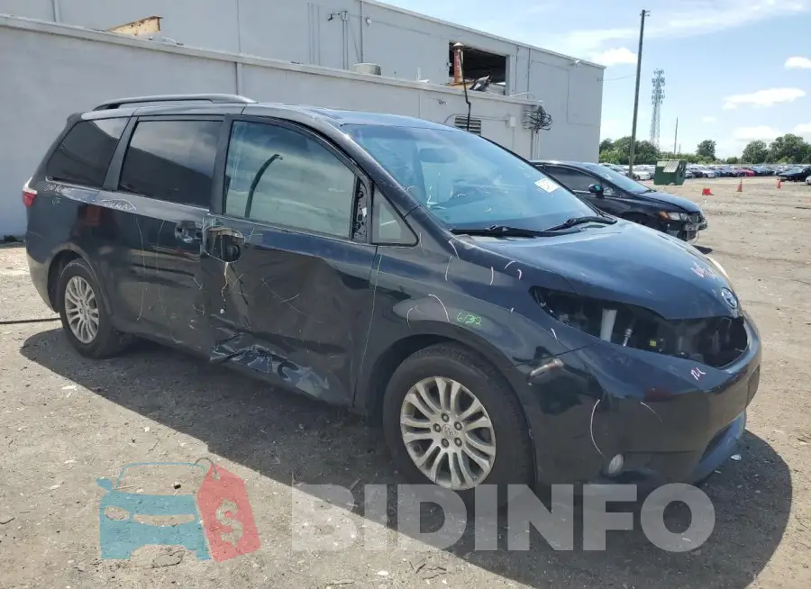 5TDYK3DCXGS718035 Photo# 4