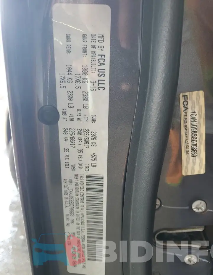 1C4NJDEB5GD708669 Photo# 13