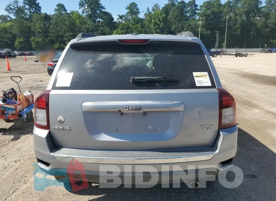 1C4NJDEB9HD127287 Photo# 6