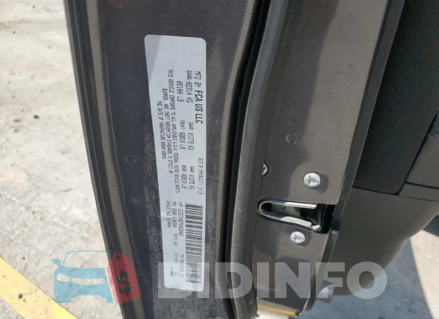 2C3CDXHG7KH626403 Photo# 12